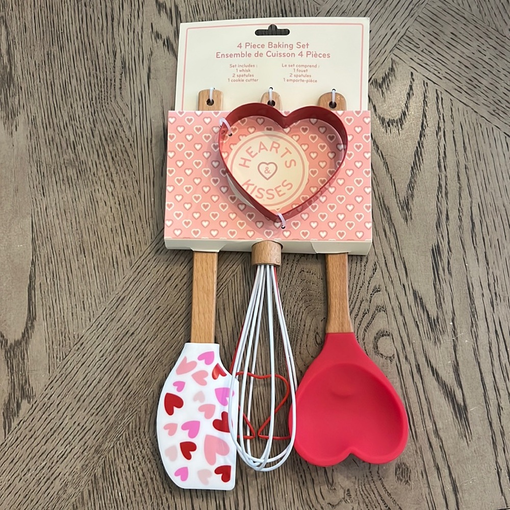 Valentine’s Day 4pc Baking Set